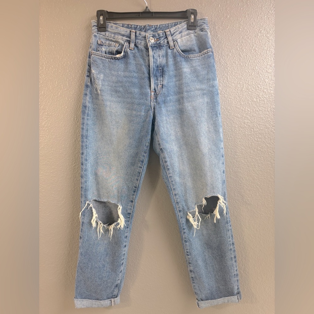 H&M vintage distressed jeans